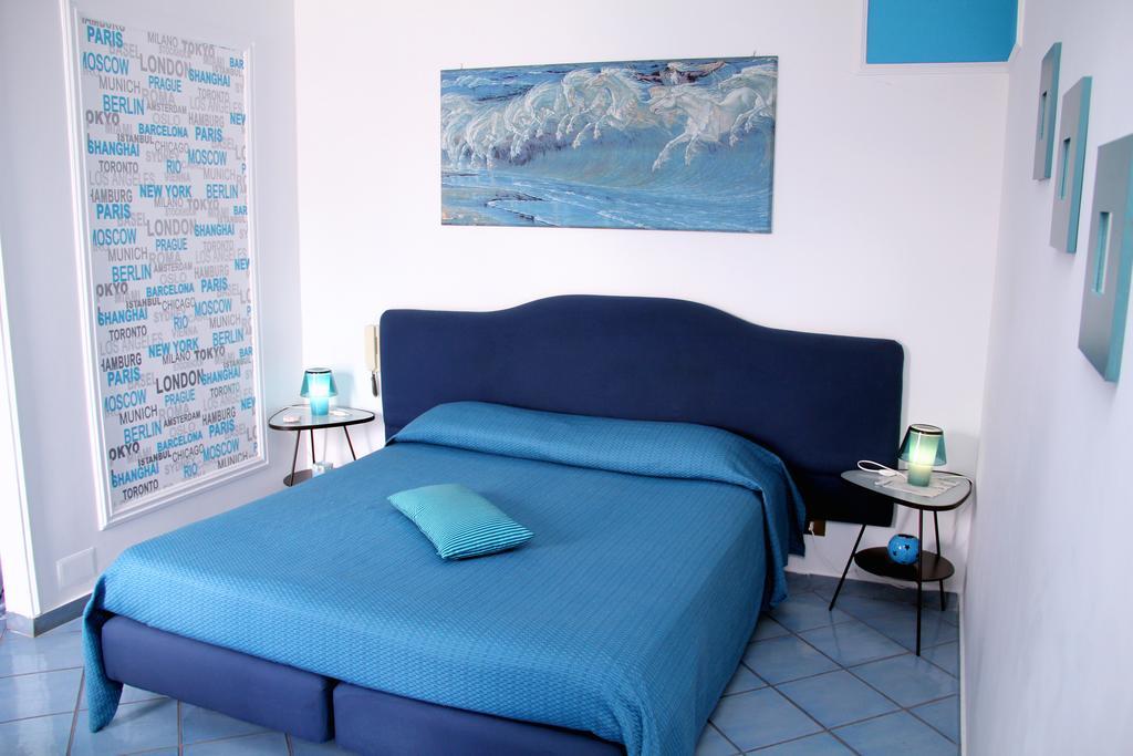 Hotel Darsena Поцуоли Екстериор снимка